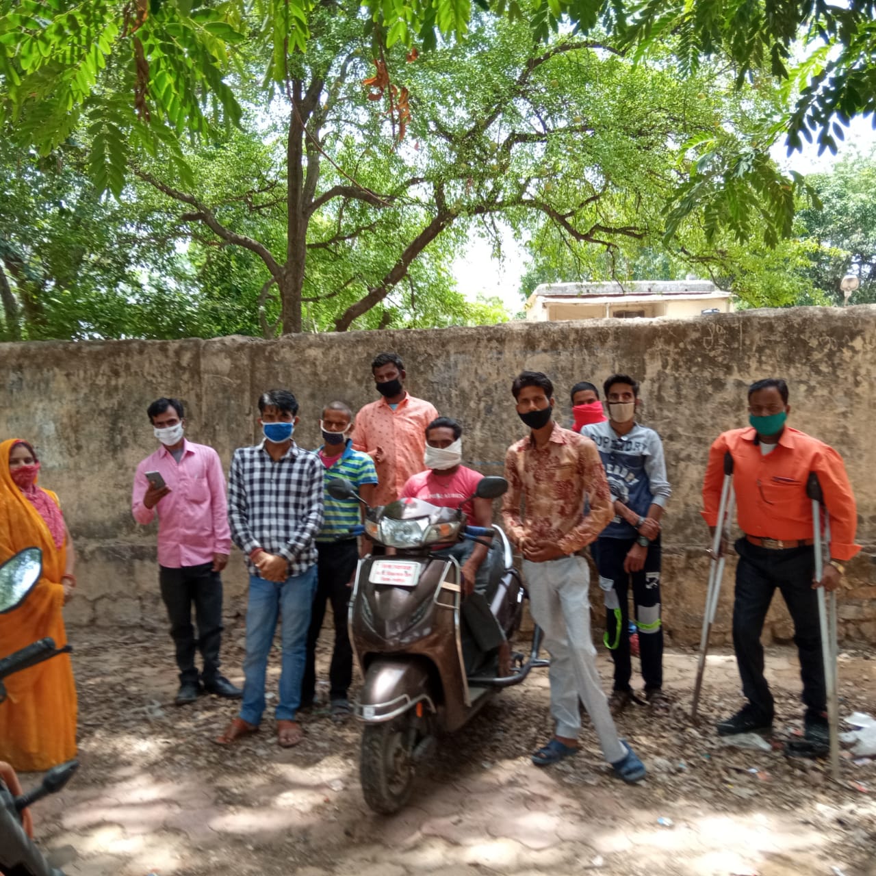 विकलांगजनों की अनदेखी सहन नही करेंगे*  *विकलांग बल मध्यप्रदेश के सभी जिला इकाईयों द्वारा आज 25 मई क़ो काला दिवस के रुप में मनाया गया*  *प्रदेश के सभी विकलांगों द्वारा ट्वीट के माध्यम से भारत के और प्रदेश के सभी मंत्रियों क़ो अपनी बात पहुंचाई