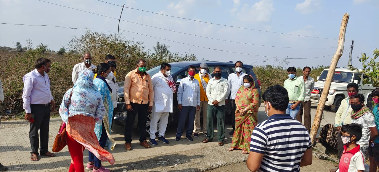 हवा-आंधी से प्रभावित क्षेत्रों में पहुंची विधायक, पीड़ितों को आर्थिक सहायता के लिए किया निर्देशित