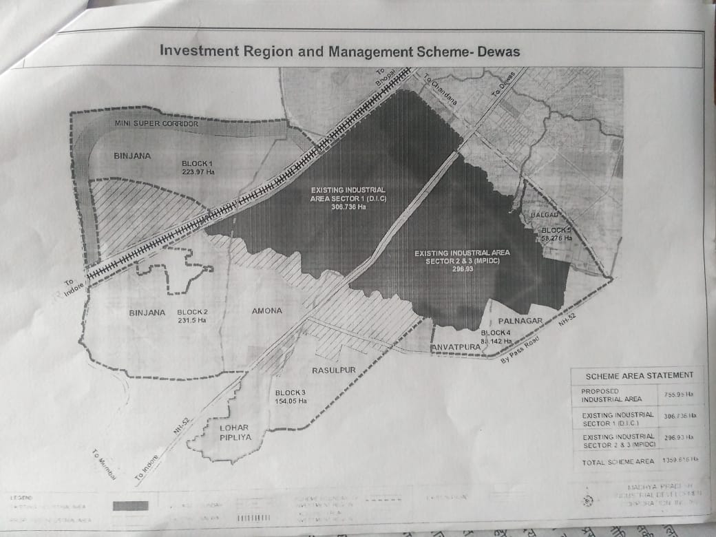 देवास को नया औद्योगिक क्षेत्र की सौगात नया औद्योगिक क्षेत्र में लगभग 8 हजार करोड रूपये निवेश होने की संभावना ————- देवास में 755.95 हैक्टेयर का नया इण्डस्ट्रीयल एरिया होगा निर्मित, परियोजना की लागत 808.64 करोड रूपये सम्भावित ————— योजना अन्तर्गत नया औद्योगिक क्षेत्र के लिए भूमि अधिग्रहण की प्रक्रिया शुरू ————— मुख्यमंत्री श्री चौहान ने देवास यात्रा के समय नया औद्योगिक क्षेत्र किया था स्वीकृत —————- प्रस्तावित योजना में नया औद्योगिक क्षेत्र, ग्राम अमोना, बालगढ, बिंजाना, रसूलपुर, लोहारपिपलिया, पालनगर तथा अनवटपुरा है शामिल ————– योजना में निजी भूमिधारकों को भागीदार बनाते हुए भूमि अधिग्रहण कर कृषि भूमि की कलेक्टर गाईड लाईन के अनुसार दी जायेगी दोगुना राशि