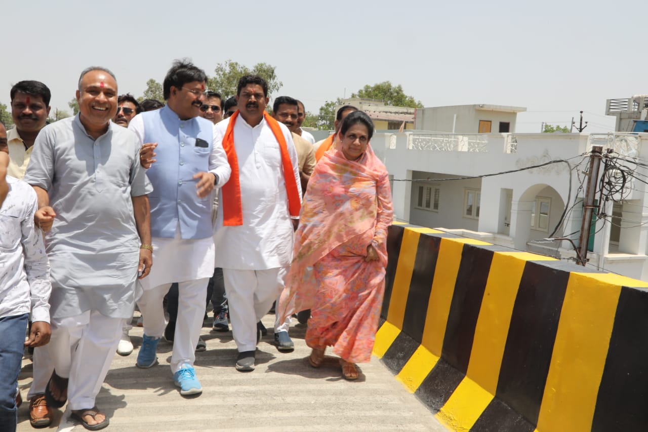 सांसद का यह बयान हो रहा वायरल रेलवे क्रॉसिंग ओवरब्रिज को लेकर