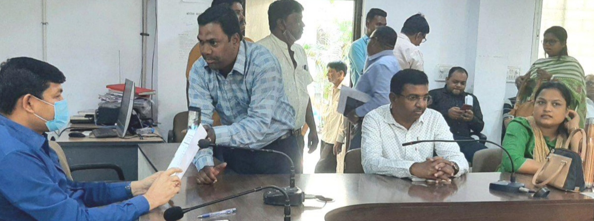 अवैध शराब व सट्टा बंद कराए जाने को लेकर जनसुनवाई में की शिकायत