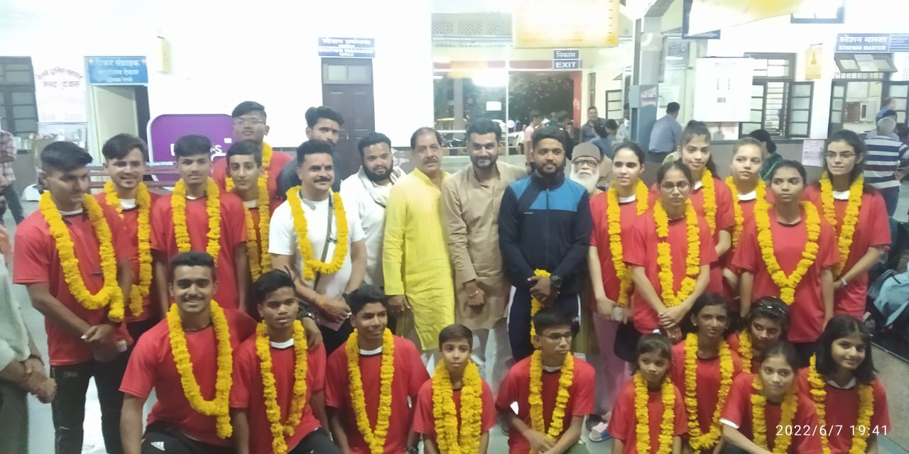 राज्य स्तरीय जंप रोप  प्रतियोगिता  के लिए  टीम पंचमढ़ी  रवाना
