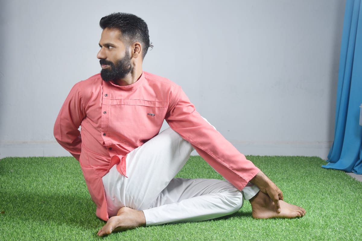 विश्व योग दिवस पर तुकोजीराव पवार स्पोर्ट्स पार्क में होगा सामुहिक योग