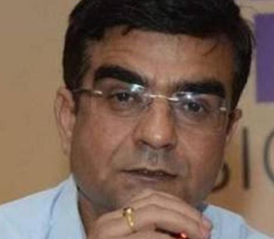 कलेक्टर चंद्रमौली शुक्ला  का नाम तबादला सूची में