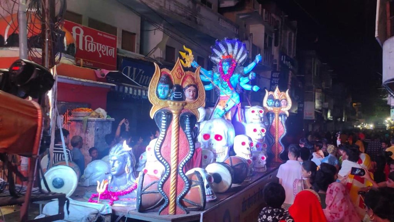 देवास में वीर गोगादेव जी महाराज का ऐतिहासिक चल समारोह निकला देखिए वीडियो खबर