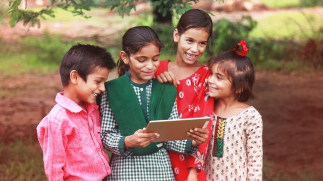 स्कूल शिक्षा विभाग ने दीपावली का किया अवकाश घोषित 6 दिन रहेगी छुट्टी