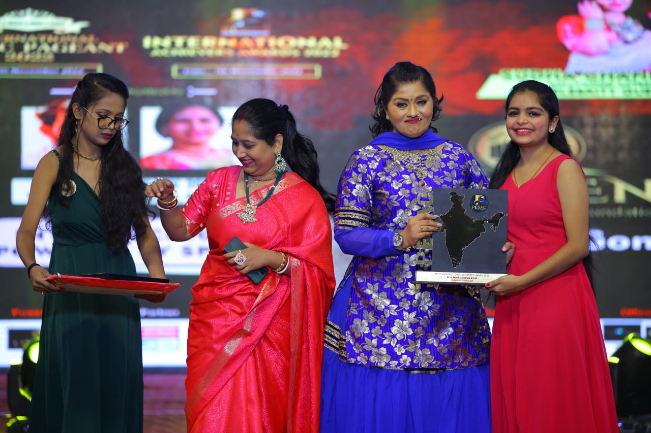 “जिले की बेटी कर रही अंतरराष्ट्रीय स्तर पर शहर का नाम ऊंचा इंटरनेशनल अचीवर अवार्ड से सम्मानित हुई” देखें