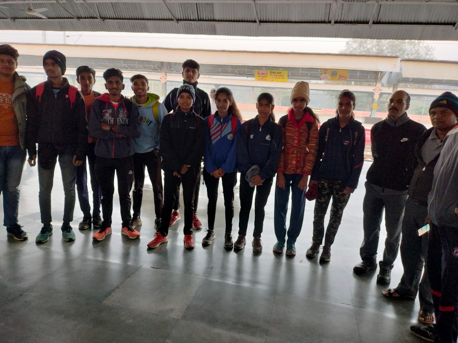 हिन्द फौज के खिलाडी सम्भाग स्तरीय प्रतियोगिता के लिये शुजालपुर  रवाना हुए।