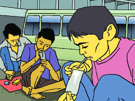 (उड़ता देवास ) बड़   रहा देवास में नशे का कारोबार जिला प्रशासन देश की युवा पीढ़ी को खोखला करने वाले देशद्रोही पर करें डायनामाइट कार्रवाई