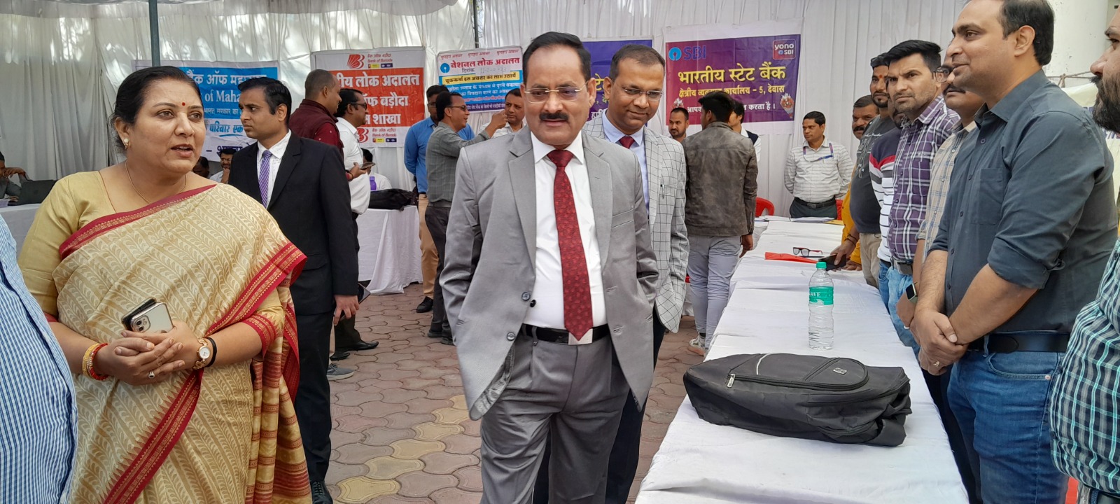 ‍ देवास जिले में वर्ष की पहली नेशनल लोक अदालत में 4529 प्रकरणों का निराकरण कर 8 करोड़ 32 लाख रूपये के अवार्ड पारित