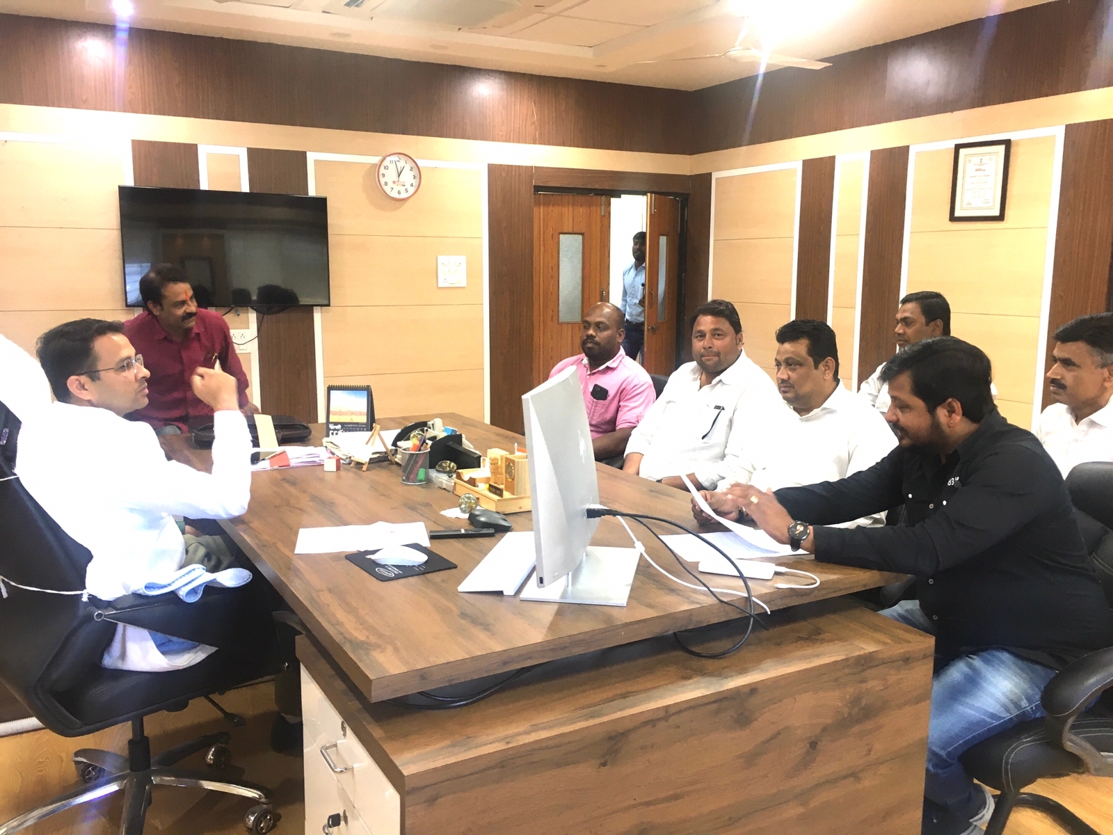 *वार्ड के चुने हुए जनप्रतिनिधियों को दरकिनार कर ये कैसी विकास यात्रा