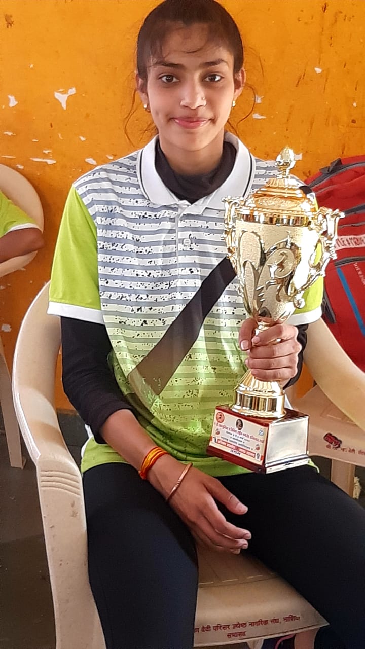 देवास जिले की कुमार तनुश्री दुबे जम्प रोप में जिले का नाम देश में कर रही है रोशन