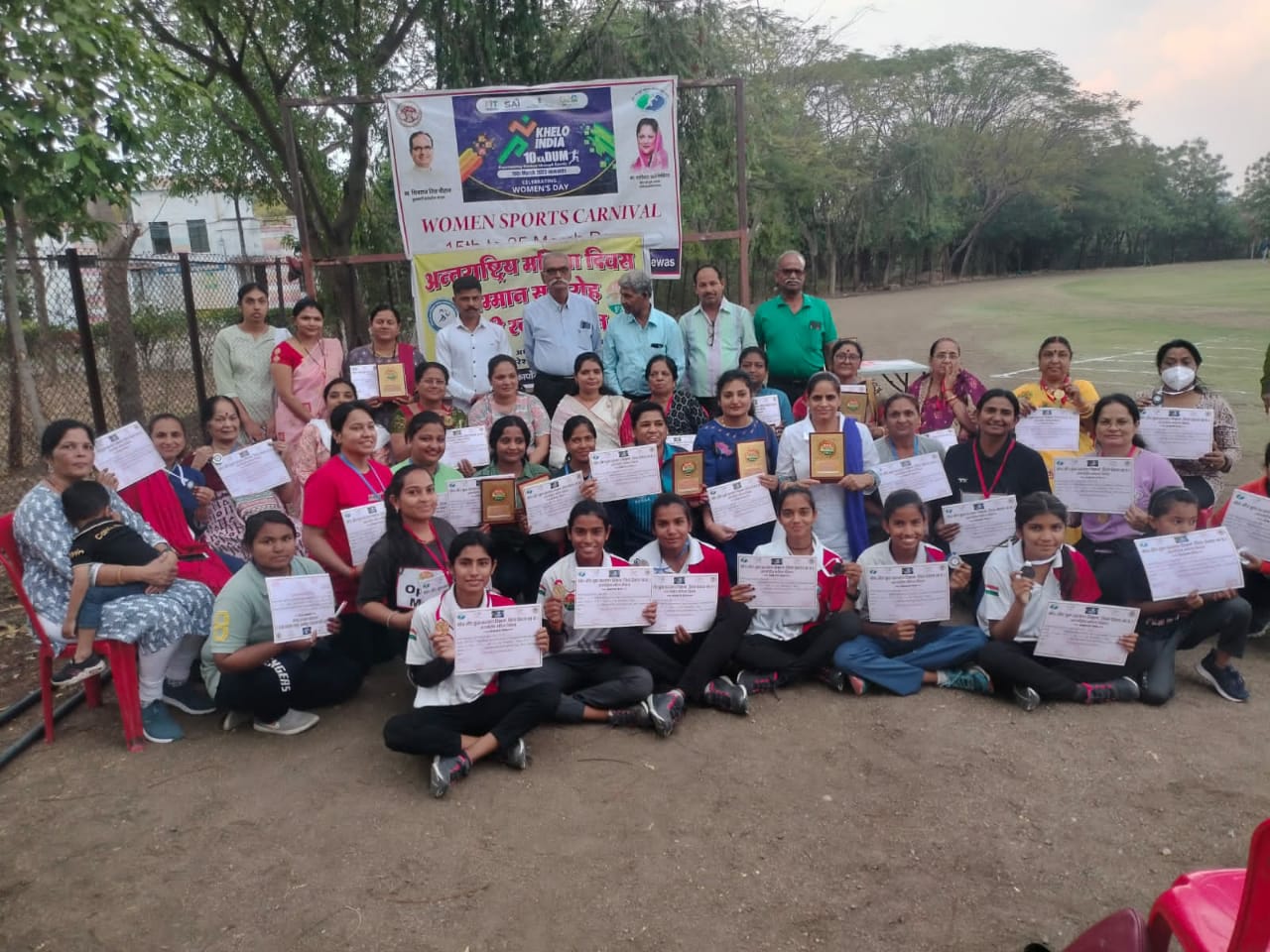 पर “अंतरराष्ट्रीय महिला दिवस पर 100मीटर चैम्पियनशिप और सम्मान समारोह” देखें