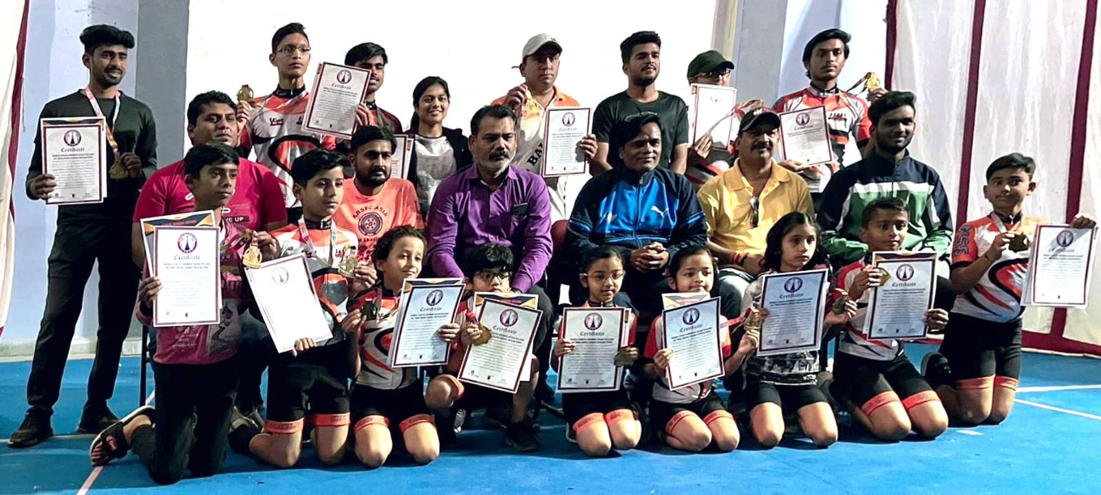 स्केटिंग खिलाड़ियों ने देवास का नाम रोशन किया