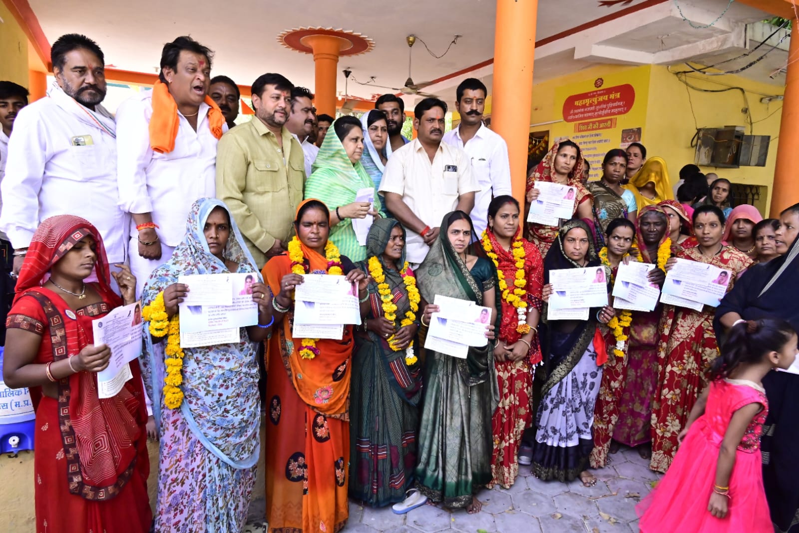 जब विधायक पहुंची लाडली बहन योजना सुविधा शिविर के निरीक्षण पर