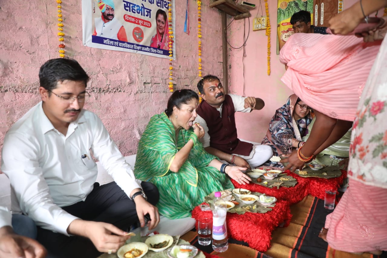 “कन्नौद मैं प्रभारी मंत्री भाव विभोर हो गई, विधायक के गीत और शबरी के घर राम के बैनर और आदर सम्मान देखकर” देखें