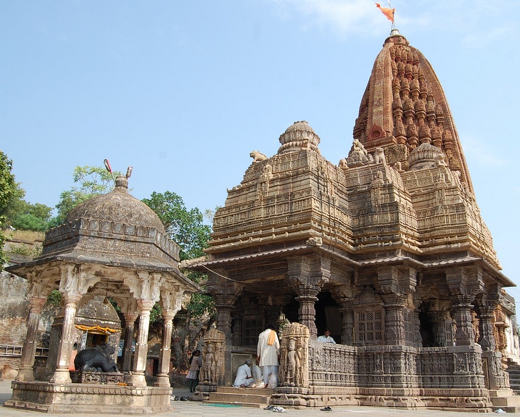 प्रदेश के 51 जिलों के पुरातत्व स्थलों पर होगा सामूहिक योग

————–

देवास जिले में सिद्धेश्वर मंदिर नेमावर में होगा सा‍मूहिक योग