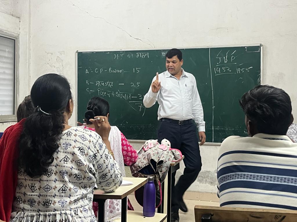 “प्रशासनिक अधिकारी का एक रूप यह भी……………..” देखें