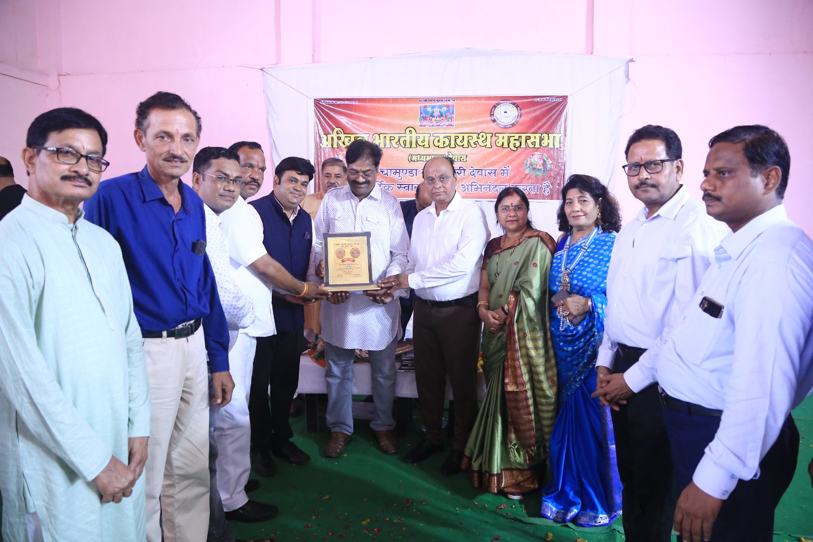 “अखिल भारतीय कायस्थ महासभा  का शपथ विधि कार्यक्रम मैं प्रतिभाशाली बच्चों का भी किया सम्मान” देखें