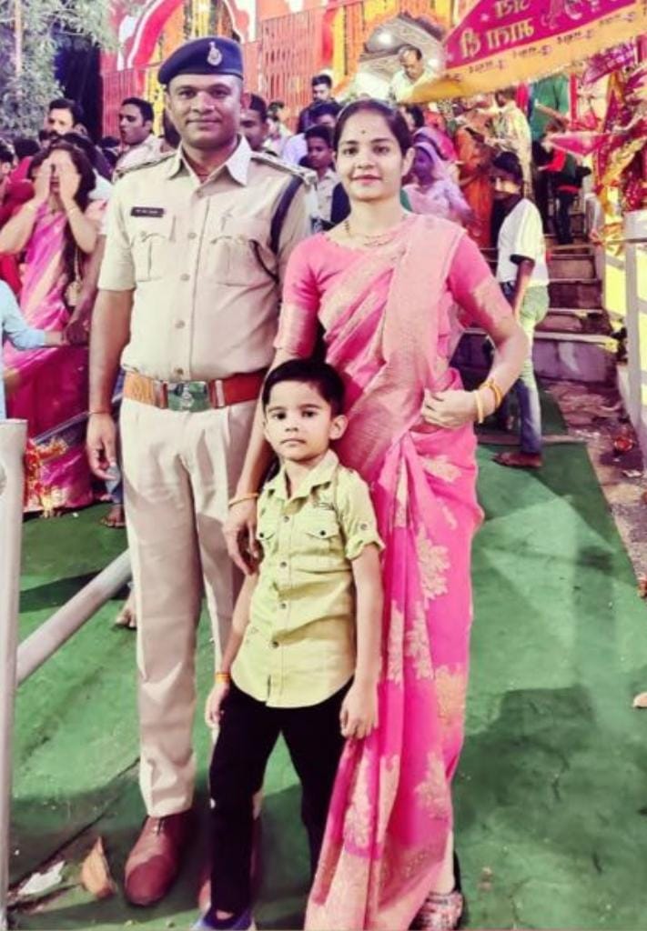 जामनेर नदी मे शव  को बहते देख टीआई ने लगा दी नदी में छलांग और वीरगति को प्राप्त हुए कर्तव्यनिष्ठ अधिकारी श्री राजाराम वास्कले ” देखें