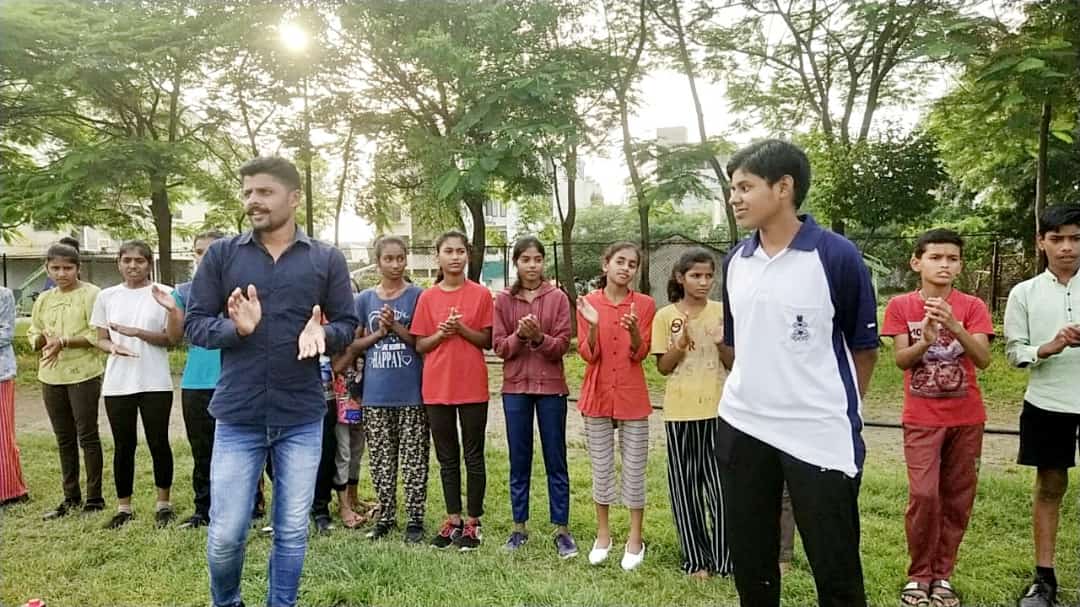 कड़े परिश्रम से देवास की अग्नि वीर मैं चयनित 18 वर्ष से कम उम्र की बालिका