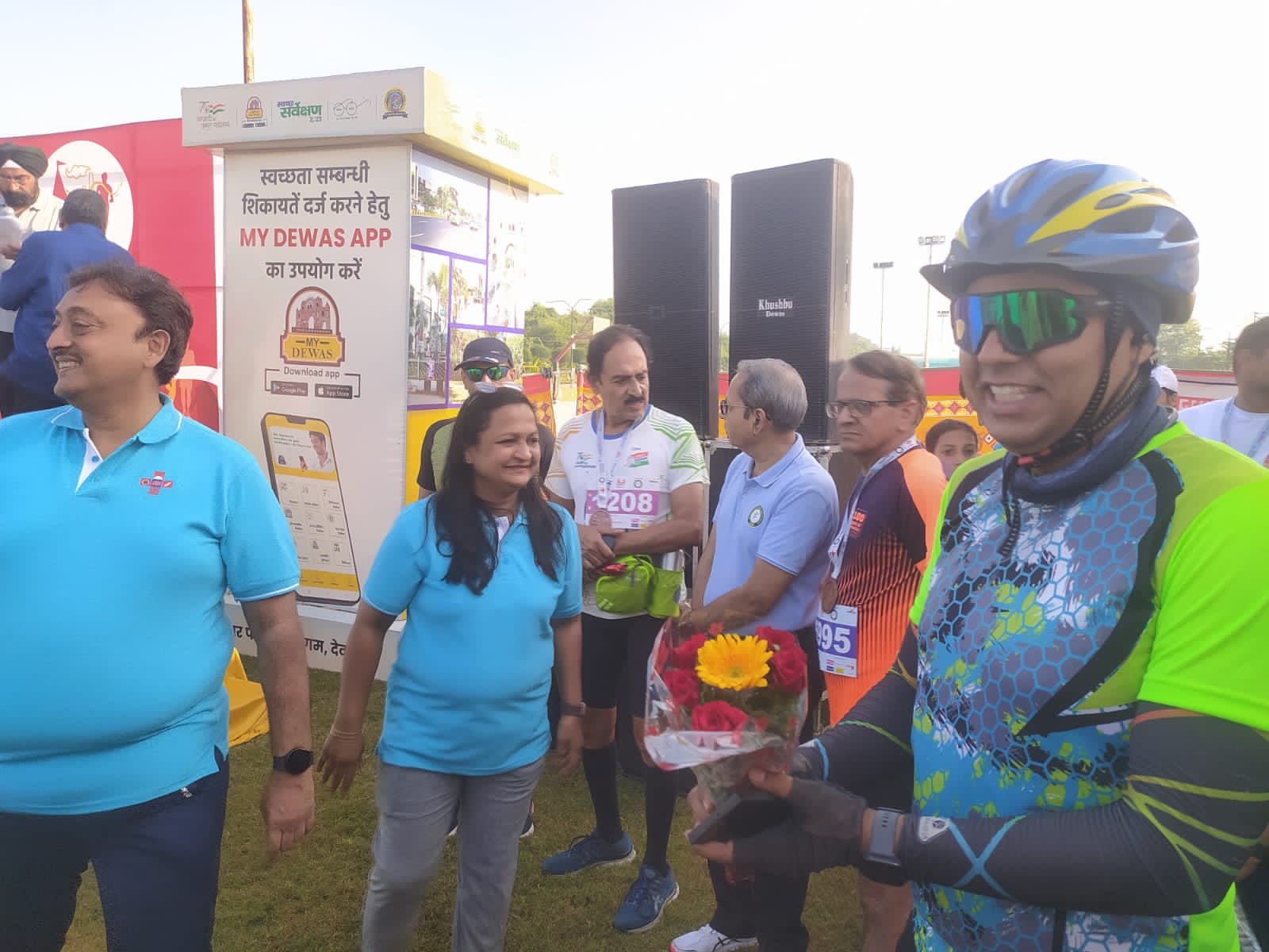 देवास रन का हुआ आयोजन,, जिसमें हर उम्र के प्रतिभागियों ने बढ़चढ़ कर लिया हिस्सा
———–
देवास रन में मतदान जागरूकता अभियान के अंर्तगत शपथ भी दिलाई