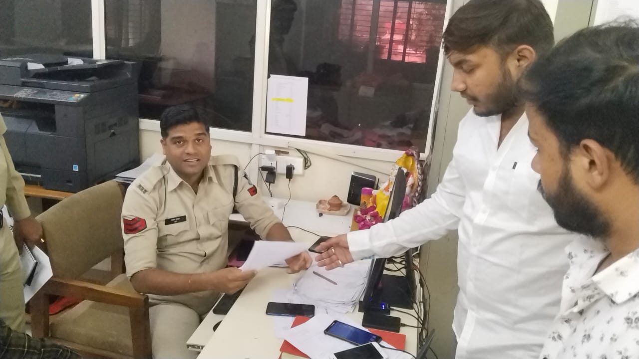 महिला पार्षद पुत्र युवा मोर्चा मंडल अध्यक्ष की फेक आईडी बनाने की शिकायत …