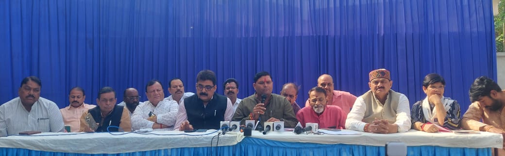 मेरी जान चली जाए मुझे परवाह नहीं में देवास की जनता के लिए समर्पित हूं कांग्रेस प्रत्याशी