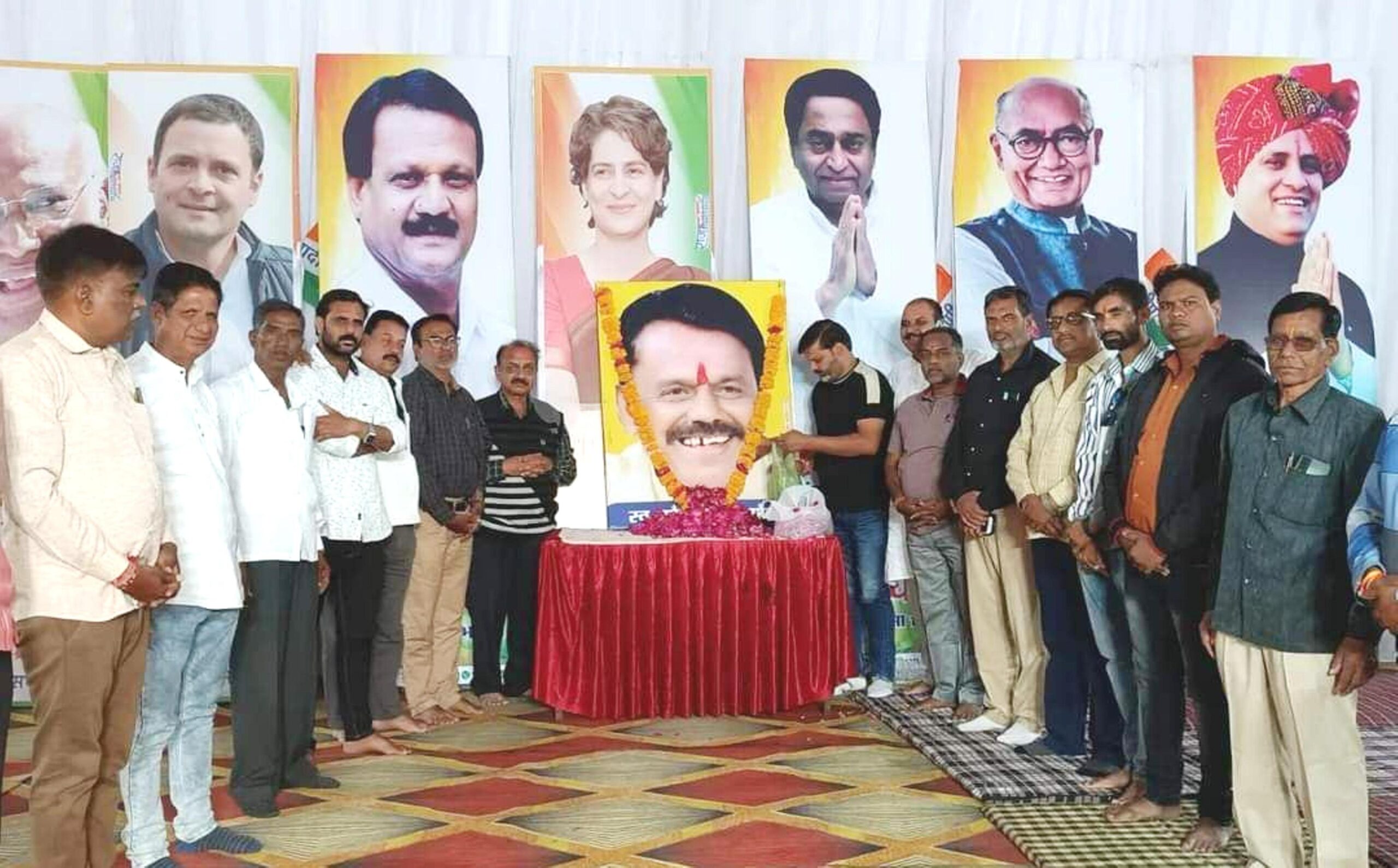 देवास के दबंग स्वाभिमानी सिद्धांतवादी श्रमिक नेता स्व. सौभागसिंह गौड़ को श्रद्धांजलि अर्पित, छात्र राजनीति के साथ श्रमिक और किसानों के लिए भी समर्पित थे