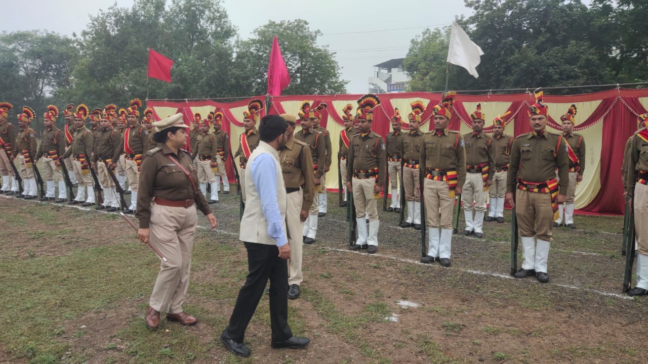 होमगार्ड नागरिक सुरक्षा स्थापना दिवस उत्साह के साथ मनाया गया