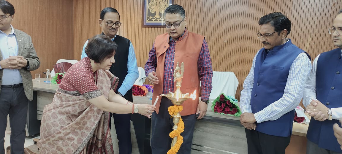 सहकारिता विभाग बिहार सरकार के आमंत्रण पर,मध्यप्रदेश राज्य आनंद संस्थान द्वारा अल्पविराम का आयोजन