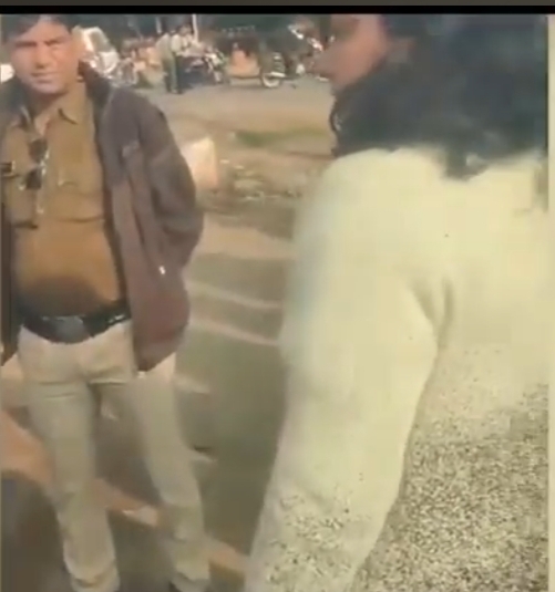 तहसीलदार का यह वायरल वीडियो और उसके पीछे की सच्चाई