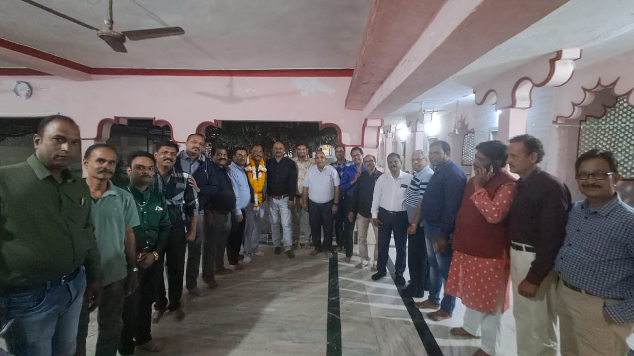 एडवोकेट राम श्रीवास्तव बने अखिल भारतीय कायस्थ महासभा मध्यभारत देवास के जिला अध्यक्ष