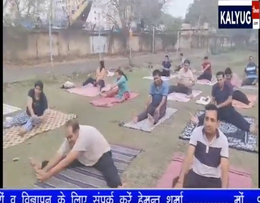 अब कुशाभाऊ ठाकरे स्टेडियम में भी लोकप्रिय योग गुरु द्वारा दिया जा रहा है योग प्रशिक्षण और…..