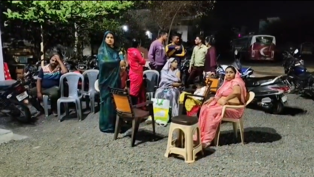 शाजापुर में शादी समारोह में दो पक्षो में विवाद, देवास जिला पंचायत अध्यक्ष और उनके पुत्र सहित अन्य पर मामला दर्ज, दोनों पक्षो की ओर से हुई कायमी