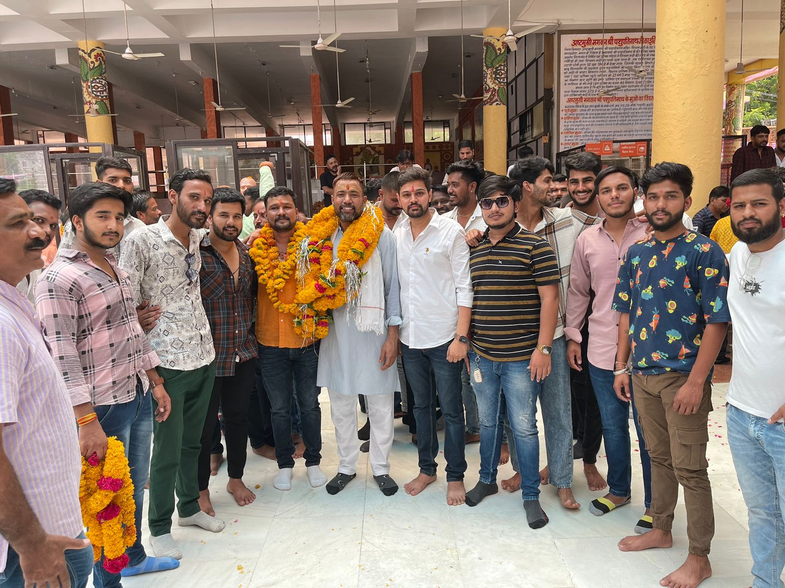 रतलाम में संस्था राम राम और राजराजेश्वरी ग्रुप ने किया भव्य स्वागत,सुधाकर राव मराठा का