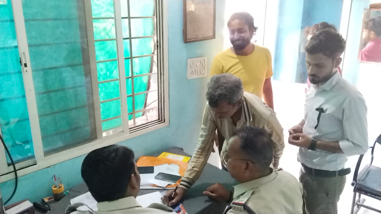 शासकीय चिकित्सालय में डॉक्टर की लापरवाही कारण मासूम बच्चे की मौत का मामला परिजन ने लगाया महिला डॉक्टर पर आरोप