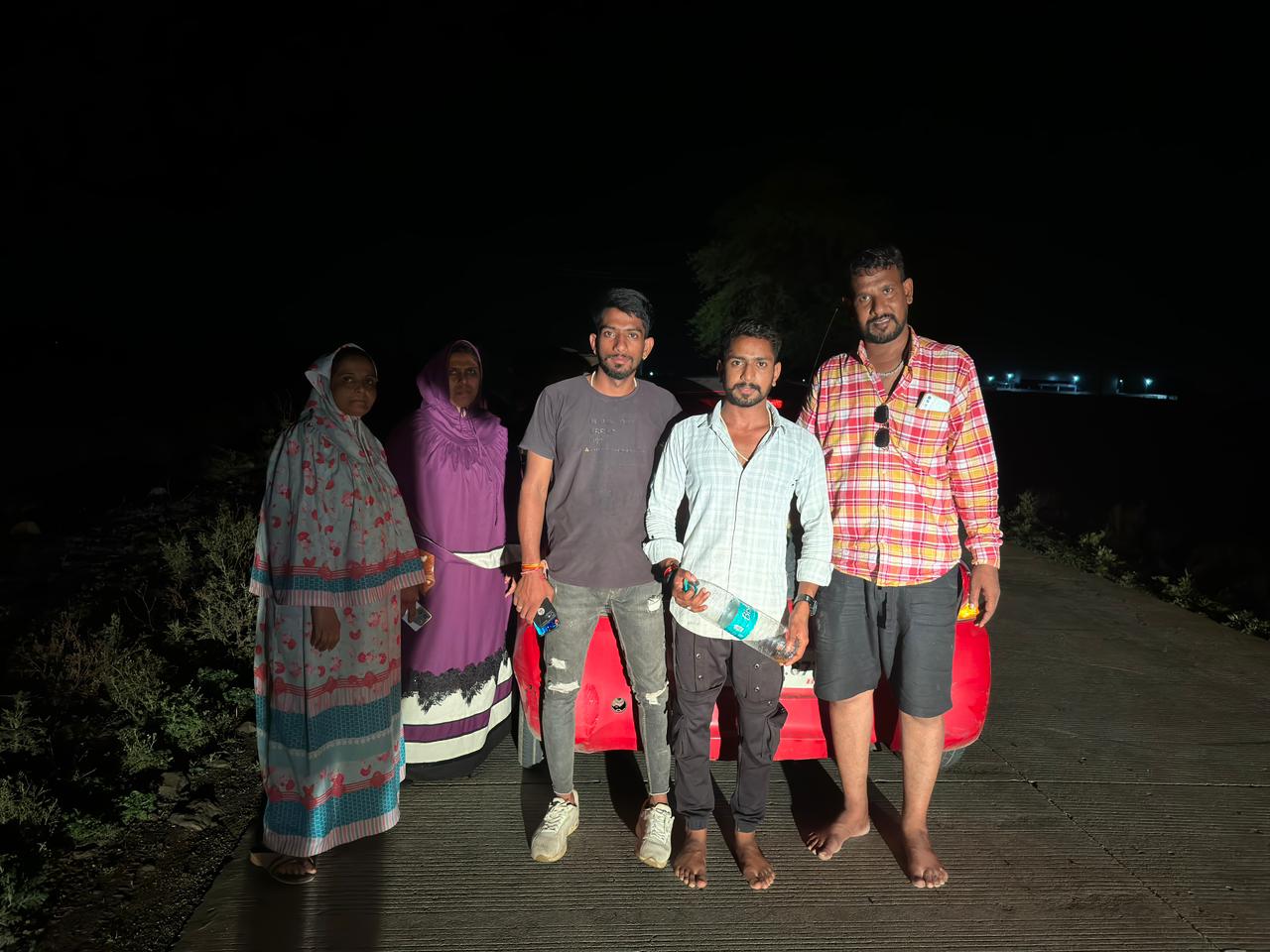 जब चर्चित हिंदू संस्था के पदाधिकारी ने मुस्लिम परिवार को रात को इस तरह की मदद