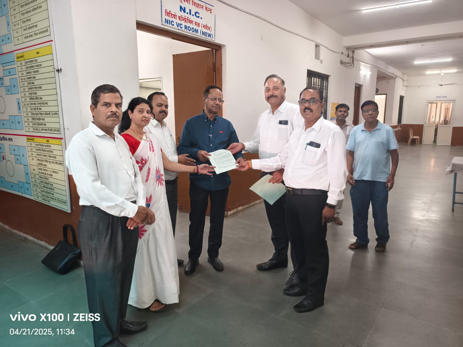 जी.पी./ ए. जी.पी. द्वारा अपनी मांगों के संबंध में ज्ञापन