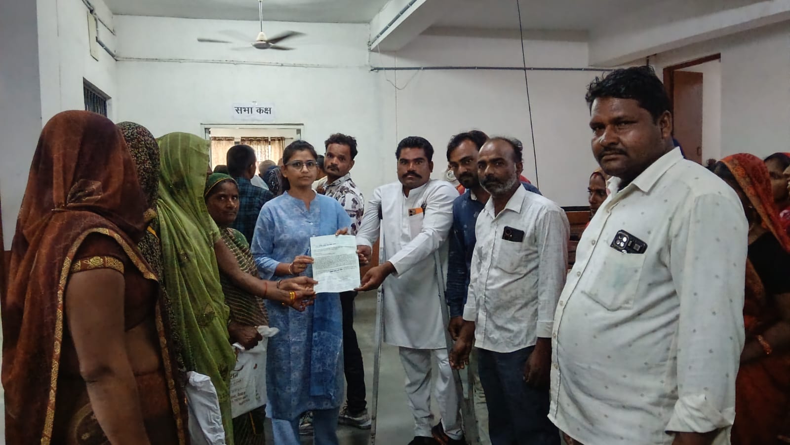 शंकरगढ़ के सैकड़ों परिवार प्रधानमंत्री आवास योजना से वंचित, नगर निगम पर अनदेखी का आरोप