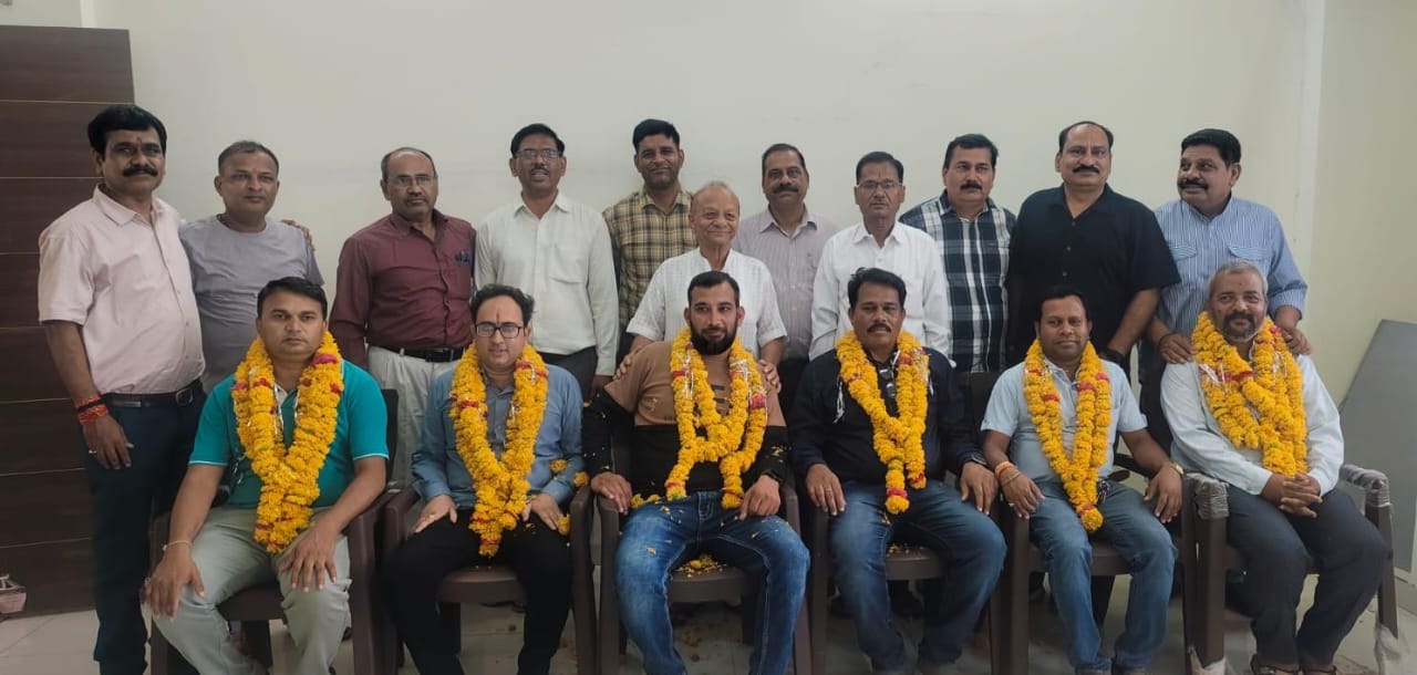 राज्य कर्मचारी संघ जिला देवास की ब्लॉक एवं तहसील इकाई का निर्वाचन निर्विरोध संपन्न