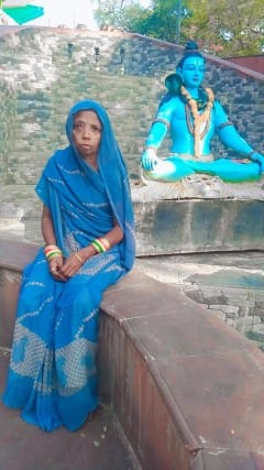 राखी मनाने शाजापुर से इंदौर जा रही महिला की सड़क दुर्घटना में मौत