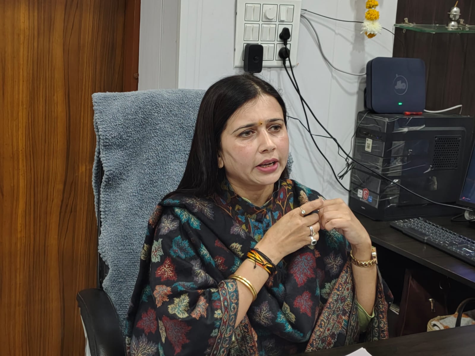 शराब ठेकेदार आत्महत्या प्रकरण में जिला आबकारी अधिकारी मंदाकिनी दीक्षित निलंबित, मुख्यमंत्री मोहन यादव का सख्त एक्शन